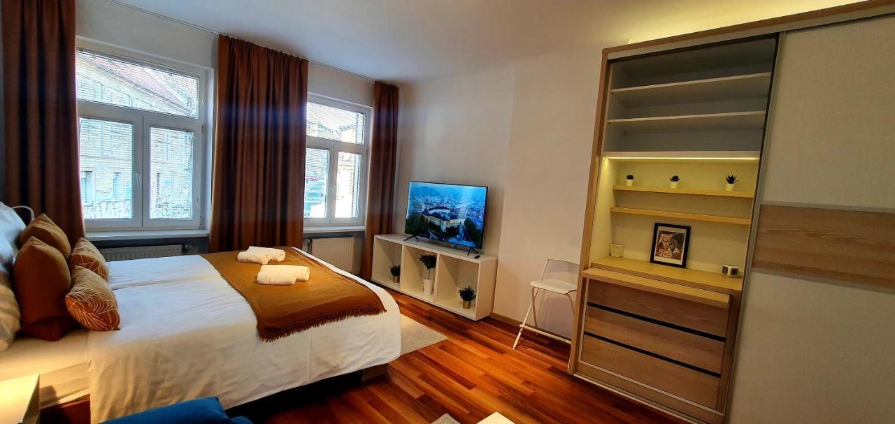 Petkovsek Rooms And Apartments Ljubljana Luaran gambar